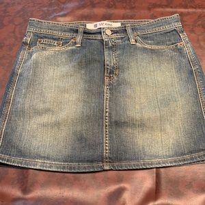 Gap mini skirt